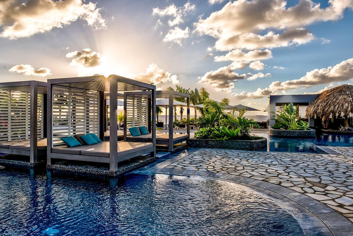Delfins Beach Resort
